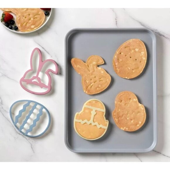 Cook With Color 3 Piece Silicone Pancake Mold Set Easter Bunny Chick Egg - Picture 3 of 10